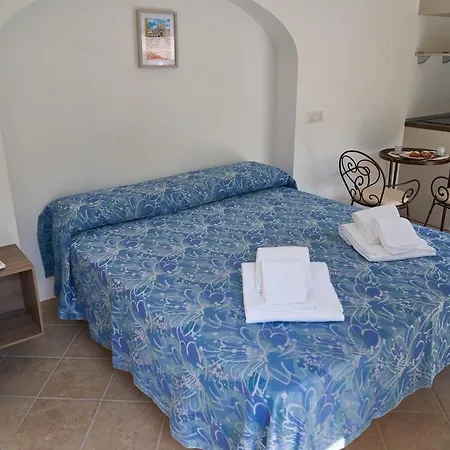 Apartment Dream House 1 *